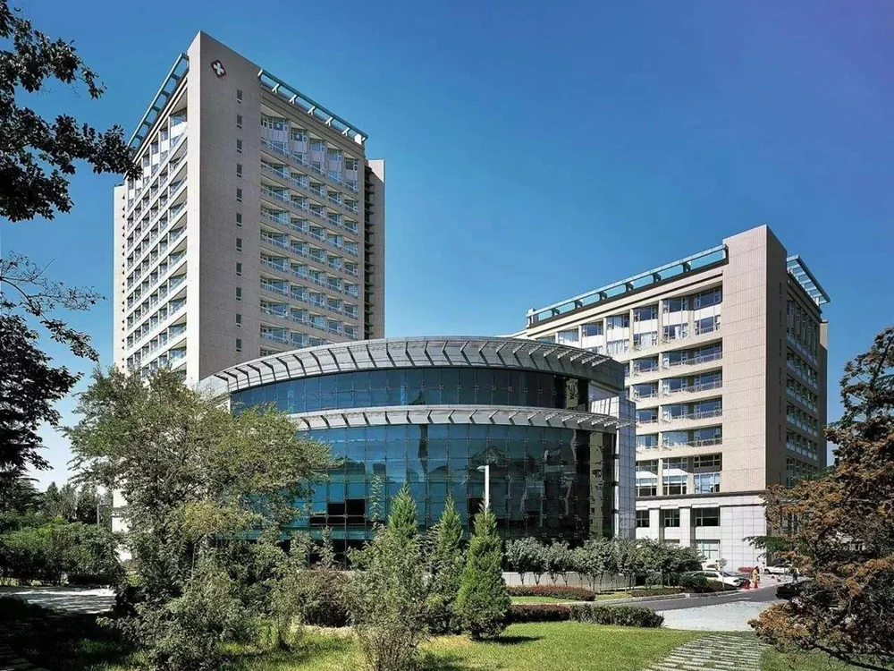 The First Affiliated Hospital of Dalian Medical University - Photo 2